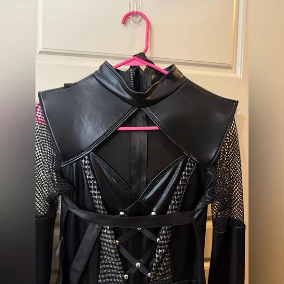 Leg Avenue Women's Villainess Vixen Sexy Cat Woman
Costume Medium 🖤 - Picture 7 of 16